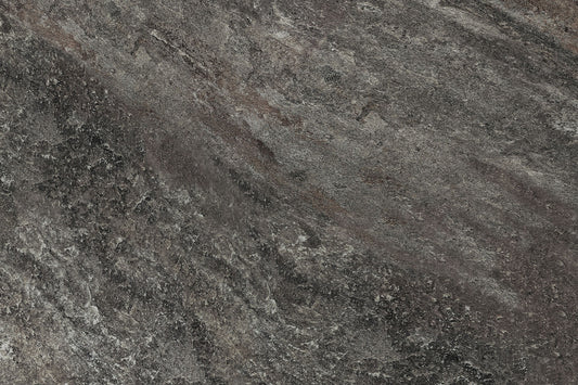 CeramicLine³-Terrassenplatte in grauer  Naturstein-Optik von Woehe & Heydemann mit feiner Oberfläche