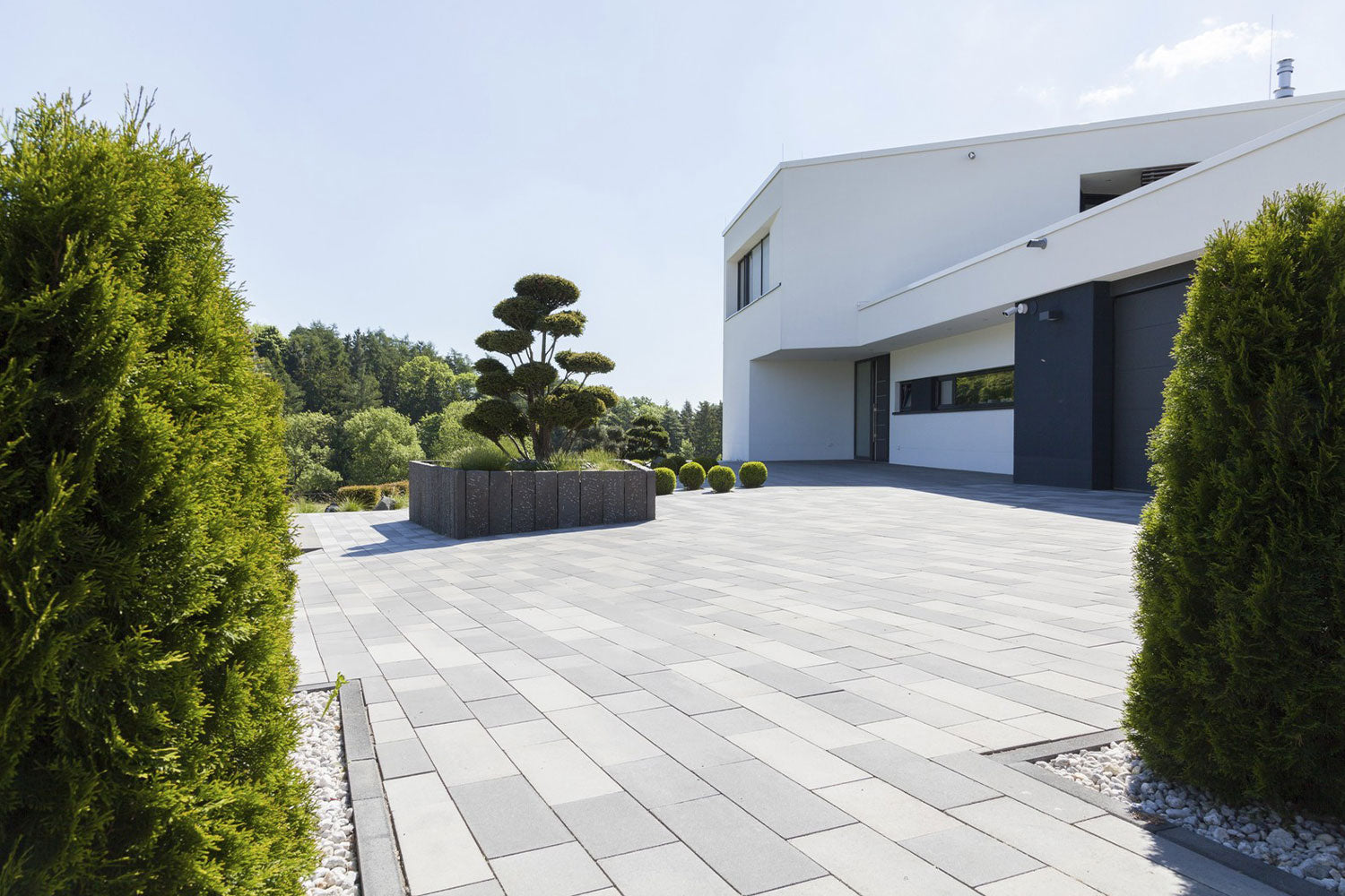 Moderne Pflastersteine Rinn Woehe & Heydemann Einfahrt