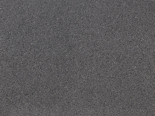 LuxoGran-Terrassenplatte in grauer Naturstein-Optik von Woehe & Heydemann - feine Oberfläche