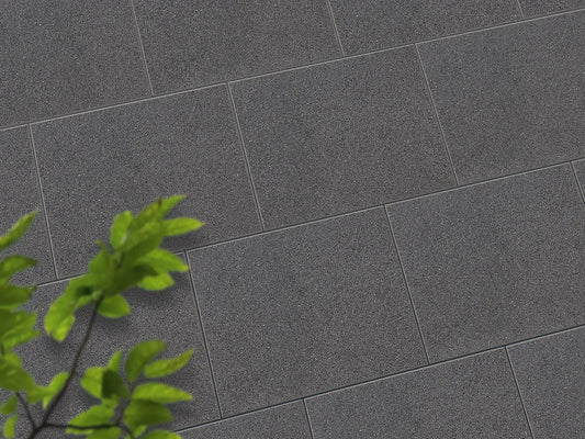 Verlegte LuxoGran-Platten in grau von Woehe & Heydemann in 60x40 – Naturstein-Optik mit harmonischer Linienführung 