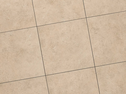 Verlegte CeramicLine³-Platten in beige von Woehe & Heydemann in 90x90. Naturstein-Optik mit harmonischer Linienführung.