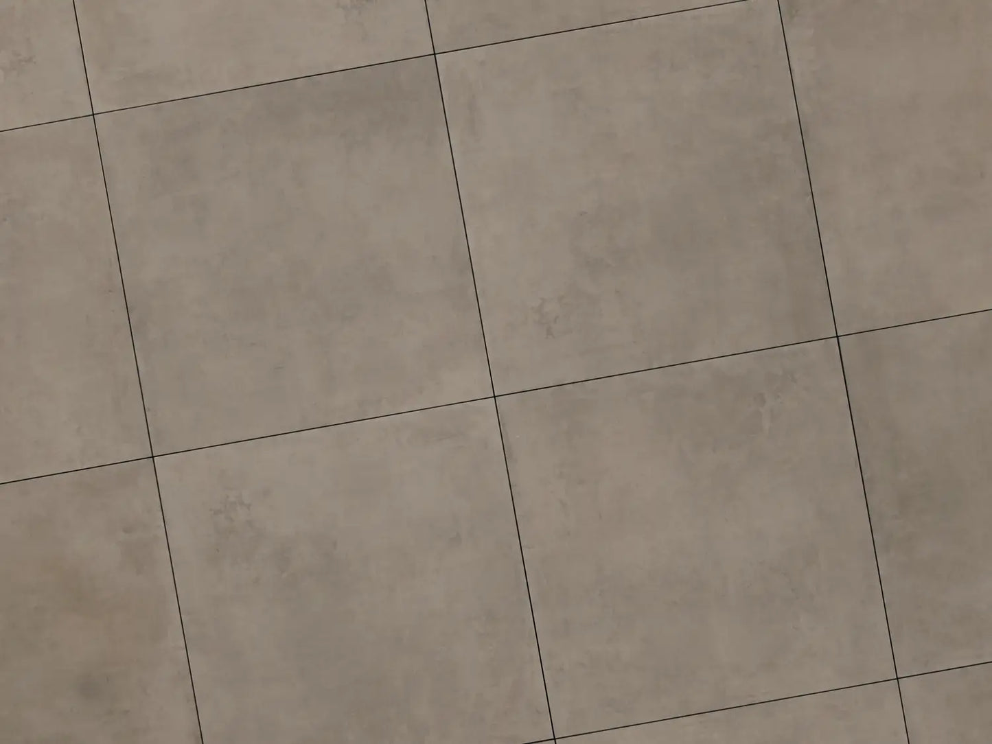 Verlegte CeramicLine³-Platten in beige von Woehe & Heydemann in 60x60 – Beton-Optik mit harmonischer Linienführung 