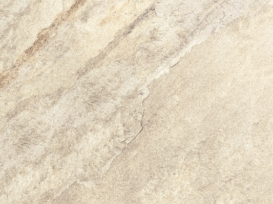 CeramicLine³-Terrassenplatte in beiger Naturstein-Optik von Woehe & Heydemann mit feiner Oberfläche