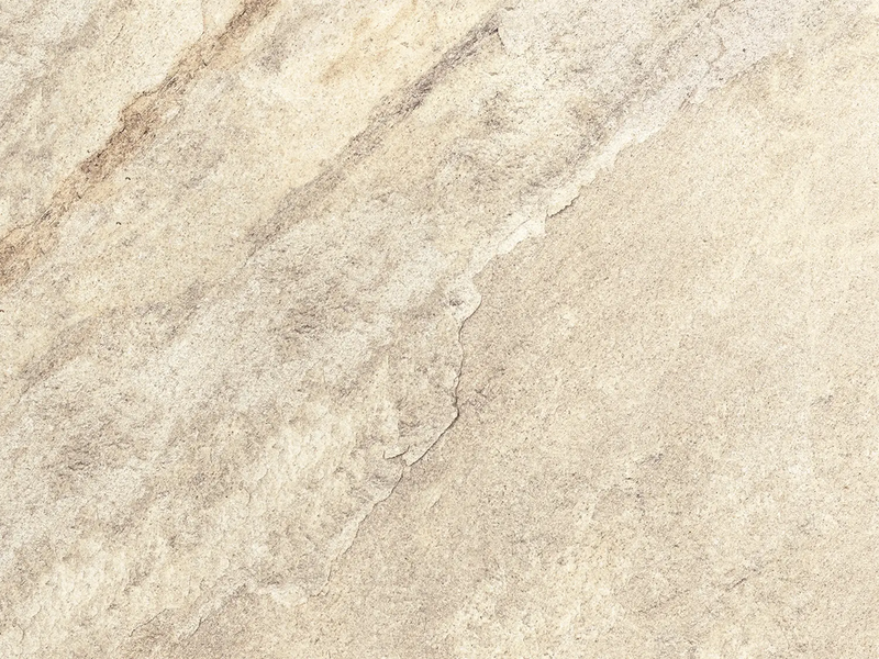 CeramicLine³-Terrassenplatte in beiger Naturstein-Optik von Woehe & Heydemann mit feiner Oberfläche