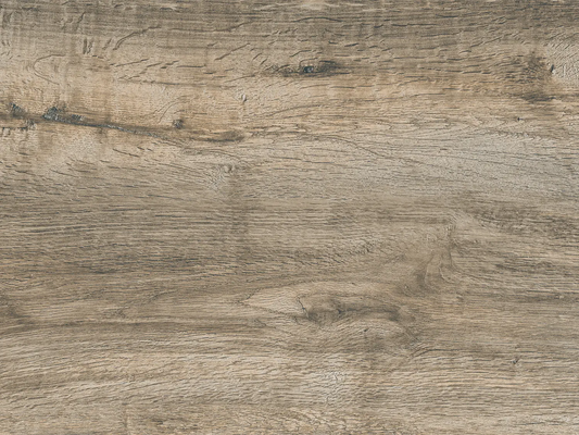 CeramicLine³-Terrassenplatte in beiger Naturstein-Optik von Woehe & Heydemann mit Holz Oberfläche