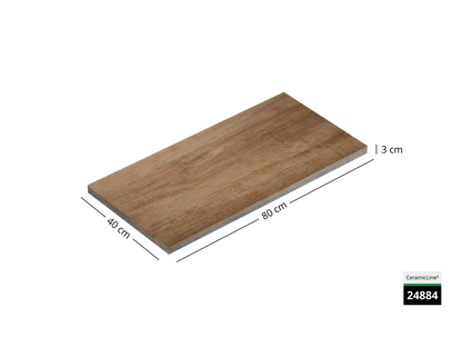 Saubere Schnittkante der 80x40 Terrassenplatte in brauner Holzoptik von Woehe & Heydemann mit Holz Oberfläche  