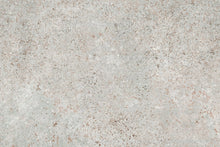 CeramicLine³-Terrassenplatte in grauer Naturstein-Optik von Woehe & Heydemann mit feiner Oberfläche