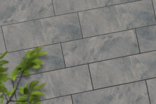 CeramicLine² Terrassenplatte in beige grau Naturstein-Optik von Woehe & Heydemann verlegt