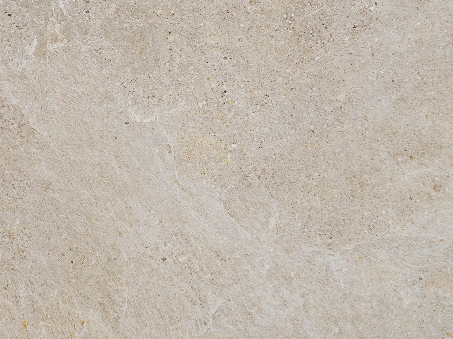 CeramicLine²-Terrassenplatte in beiger Naturstein-Optik von Woehe & Heydemann - nachhaltige feine Oberfläche