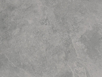 CeramicLine²-Terrassenplatte in grauer Naturstein-Optik von Woehe & Heydemann mit feiner Oberfläche