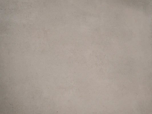 CeramicLine²-Terrassenplatte in grauer Beton-Optik von Woehe & Heydemann mit feiner Oberfläche