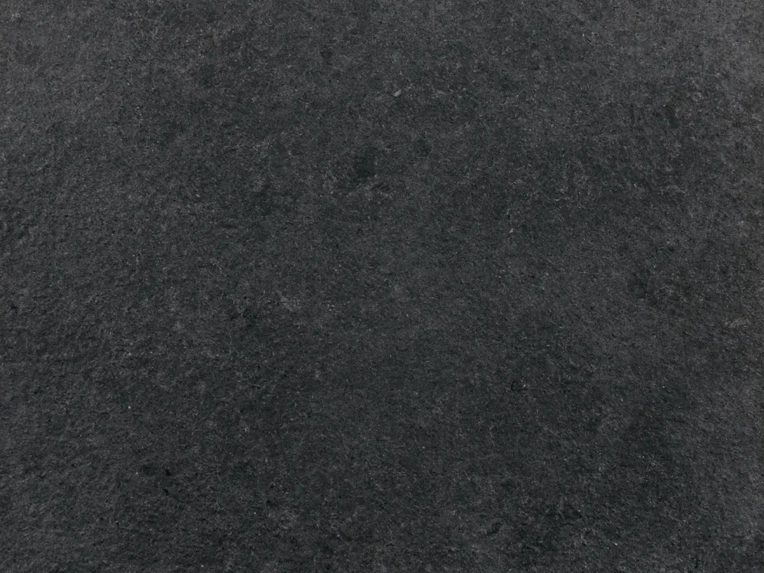 CeramicLine²-Terrassenplatte in beiger Naturstein-Optik von Woehe & Heydemann mit feiner Oberfläche