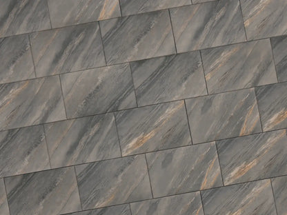 Verlegte NanoLine-Platten in grau von Woehe & Heydemann in 60x40 – Naturstein-Optik mit harmonischer Linienführung 