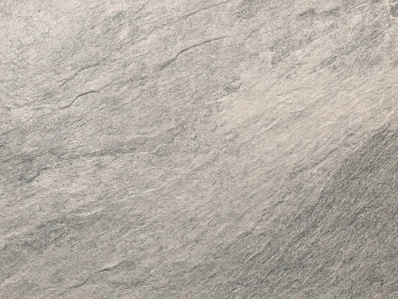 CreativeLine-Terrassenplatte in beige grauer Naturstein-Optik von Woehe & Heydemann - Schieferstruktur