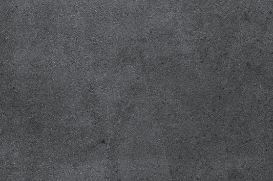 CreativeLine-Terrassenplatte in anthraziter Beton-Optik von Woehe & Heydemann mit feiner Oberfläche