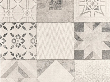 CreativeLine-Terrassenplatte in grauer Mosaik-Optik von Woehe & Heydemann - ohne Struktur