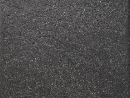 LuxoGran-Terrassenplatte in grauer Naturstein-Optik von Woehe & Heydemann mit strukturierter Oberfläche