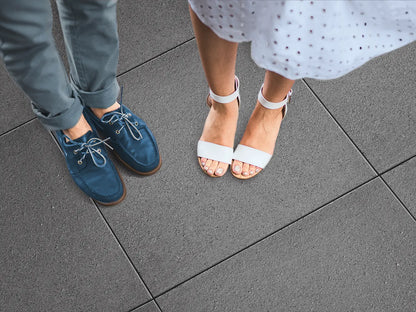 Verlegte LuxoGran-Platten in grau von Woehe & Heydemann in 60x60 – Naturstein-Optik mit harmonischer Linienführung 