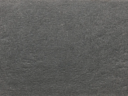 LuxoGran-Terrassenplatte in grauer Naturstein-Optik von Woehe & Heydemann - feine Oberfläche