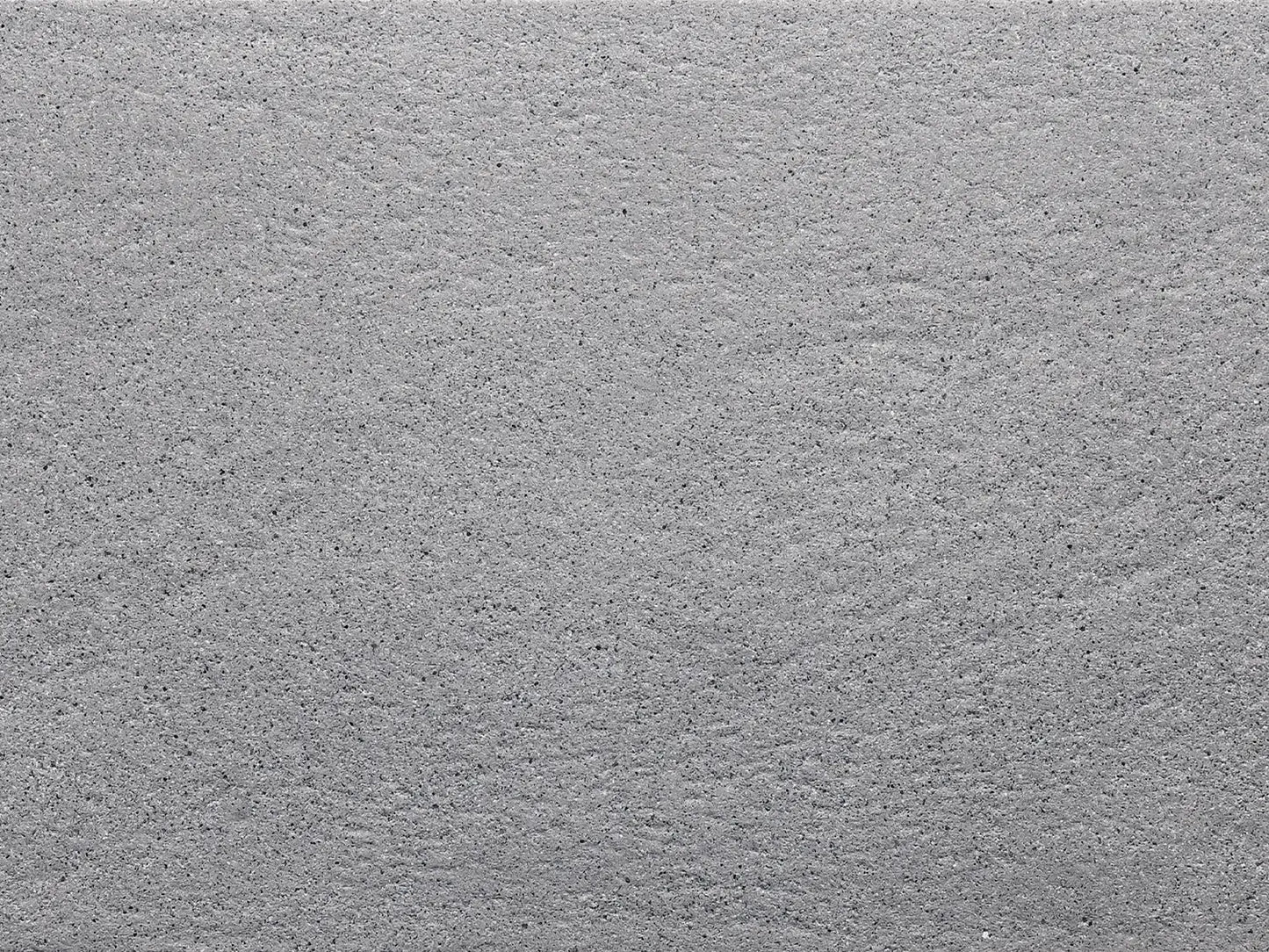 LuxoGran-Terrassenplatte in grauer Naturstein-Optik von Woehe & Heydemann - nachhaltige feine Oberfläche