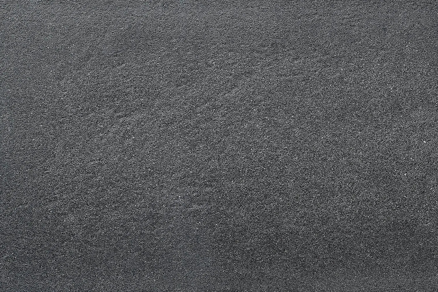 NanoLine-Terrassenplatte in grauer Naturstein-Optik von Woehe & Heydemann - feine Oberfläche