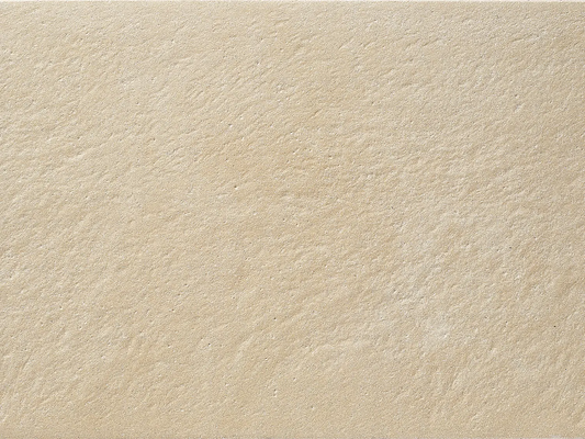 NanoLine-Terrassenplatte in beiger Naturstein-Optik von Woehe & Heydemann mit feiner Oberfläche