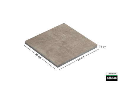 Saubere Schnittkante der 60x60 Terrassenplatte in beiger Natursteinoptik von Woehe & Heydemann mit feinkörniger Oberfläche  